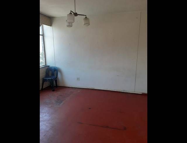 2 BEDROOM APARTMENT FOR SALE IN YEOVILLE